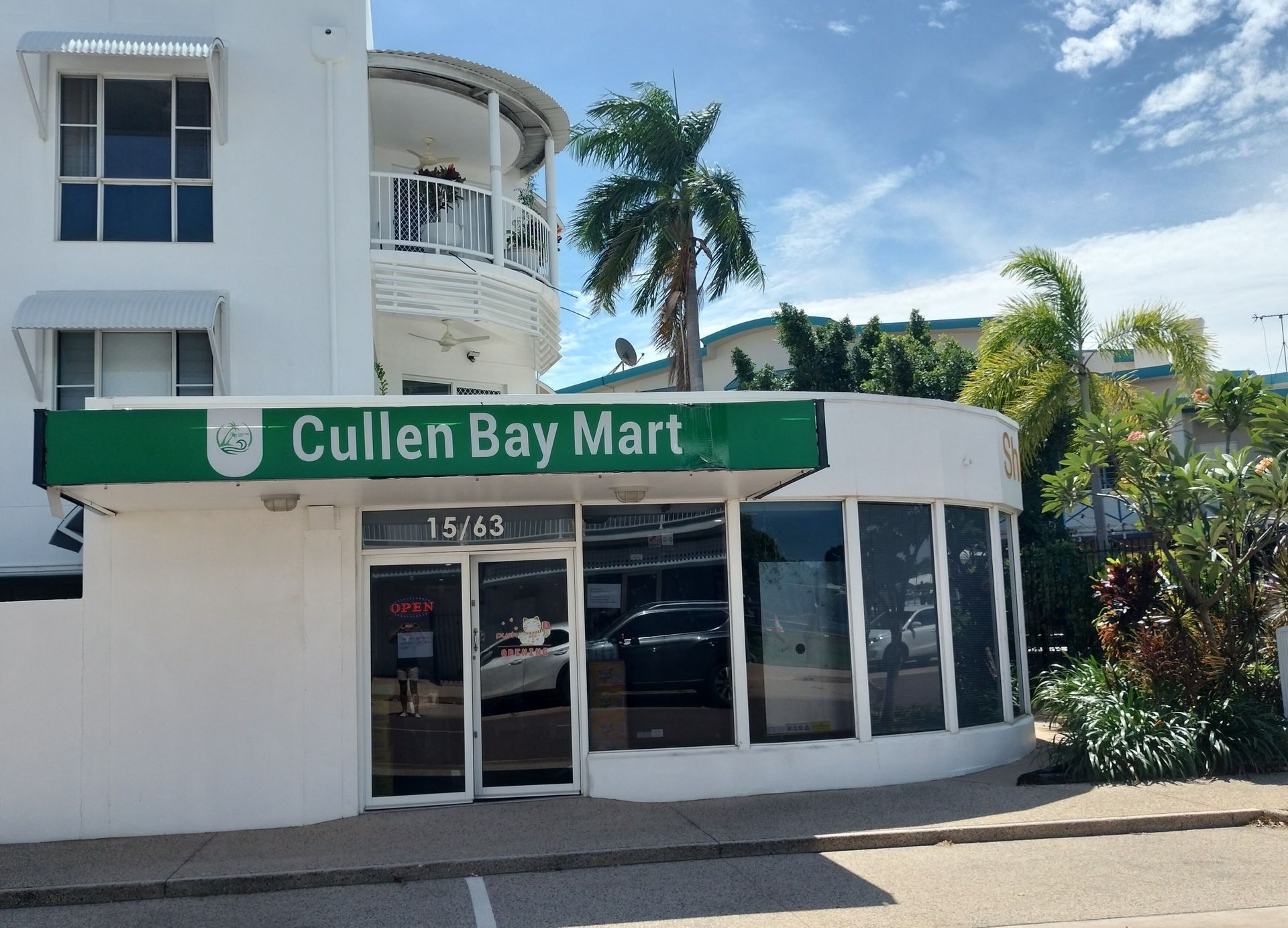 Cullen Bay Mart