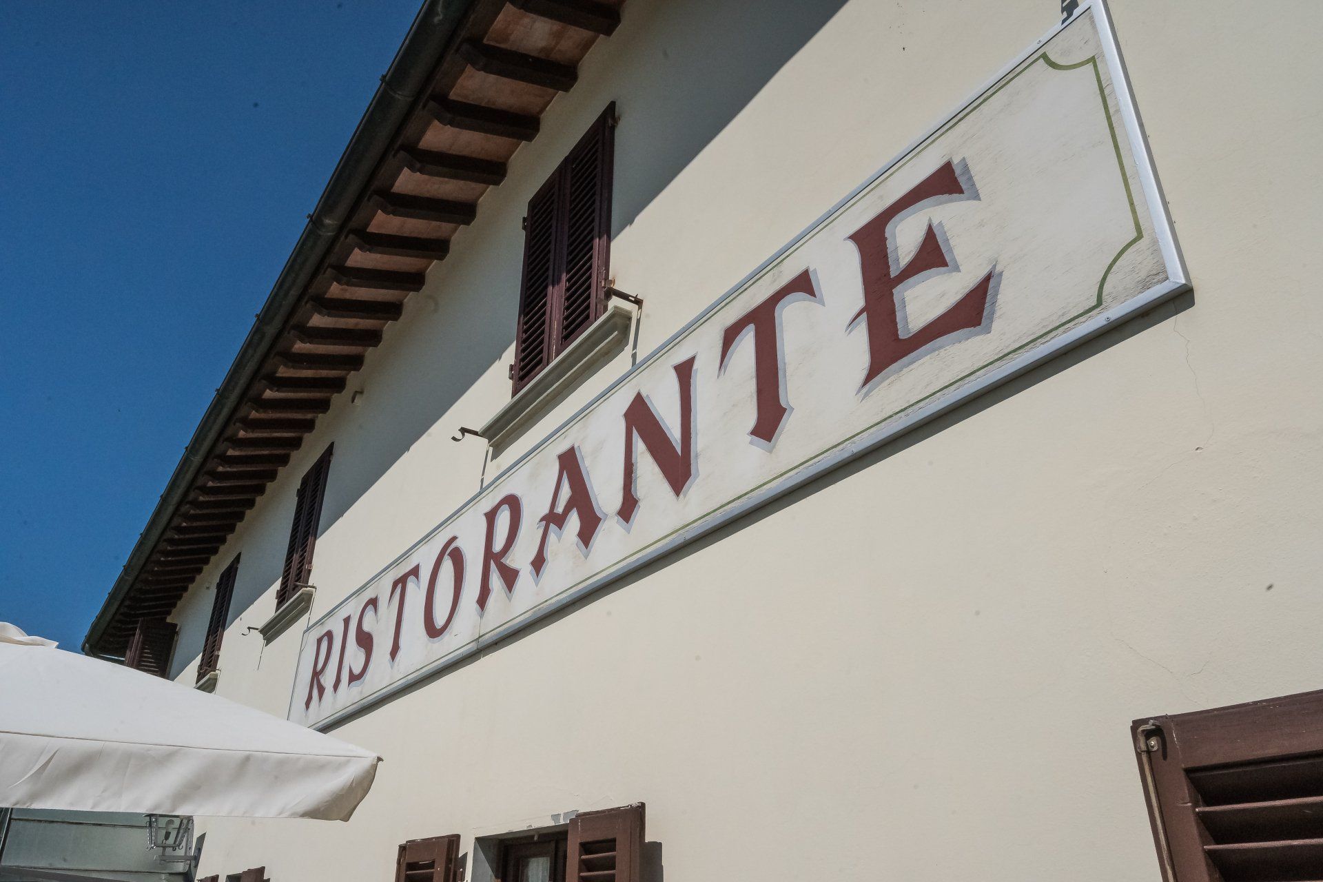 Insegna Hotel