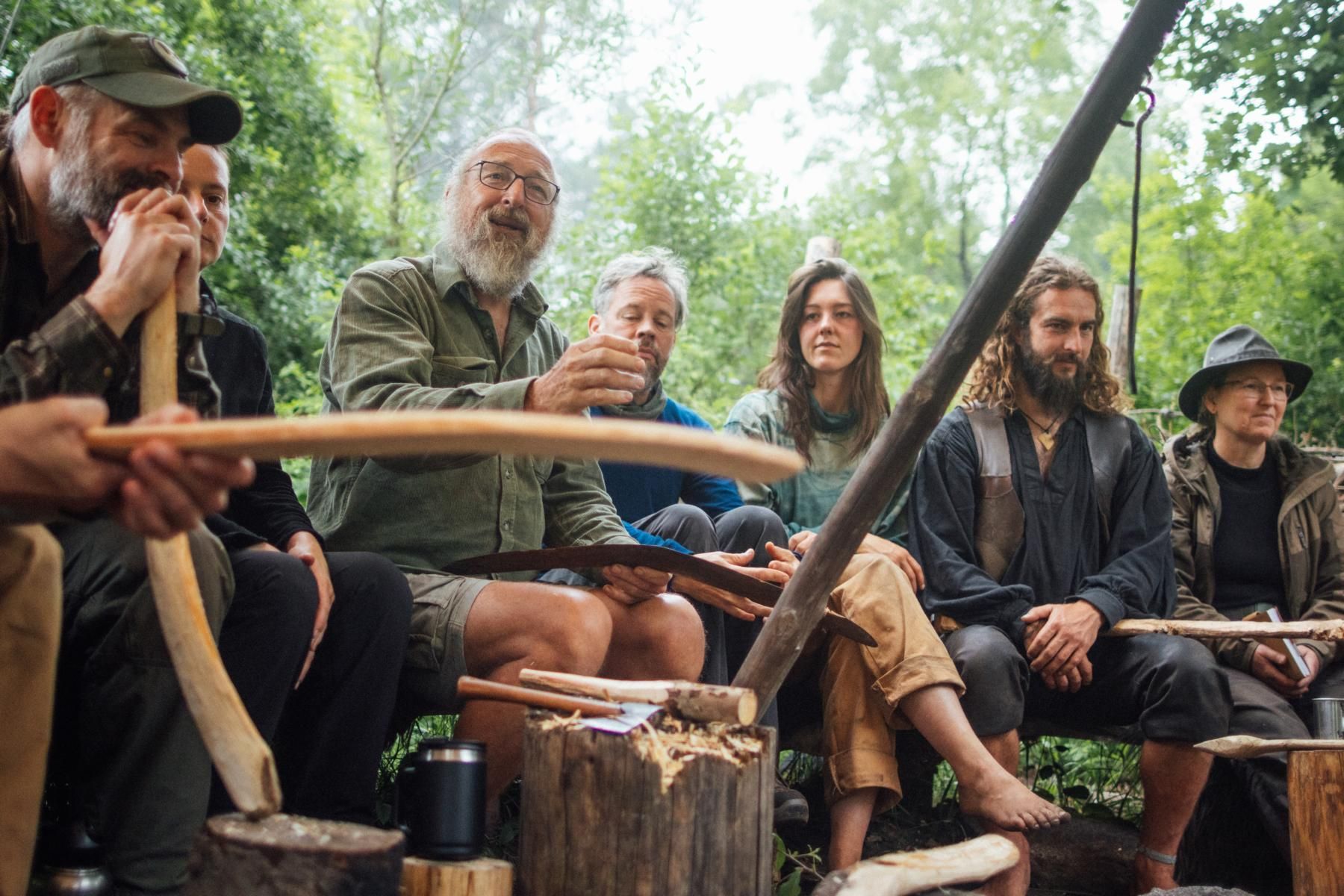 Grupper der Wildnispädagogik-Ausbildung bei Redestab-Runde