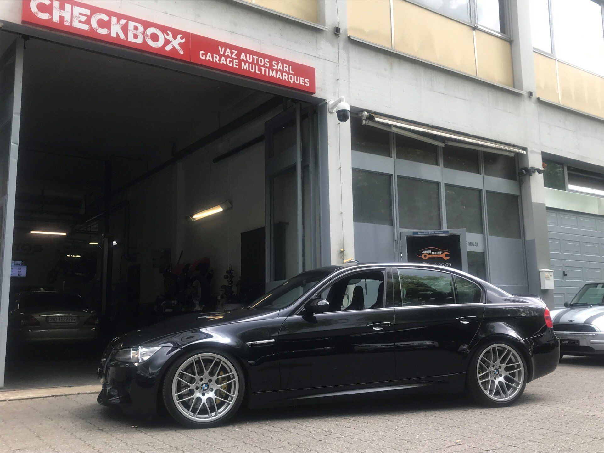 Vaz autos mercedes garage