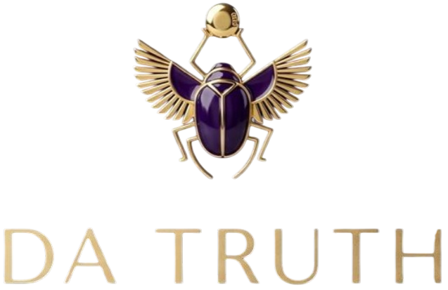 Logo scarab&eacute;e dor&eacute; ail&eacute; au-dessus des mots &laquo; DA TRUTH &raquo;