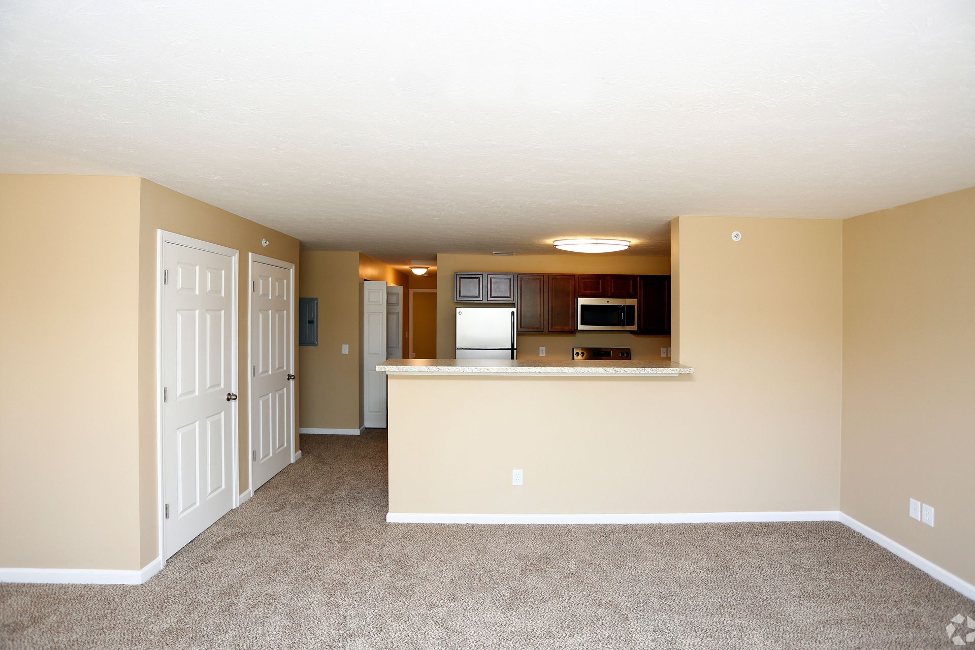 Stylish Apartments in Indianapolis, IN at Mansion Row