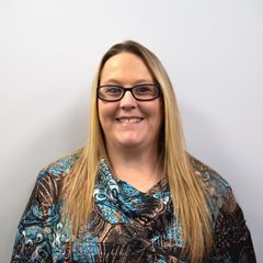 Headshot of Amanda Johnson, Sales Manager of KSSG