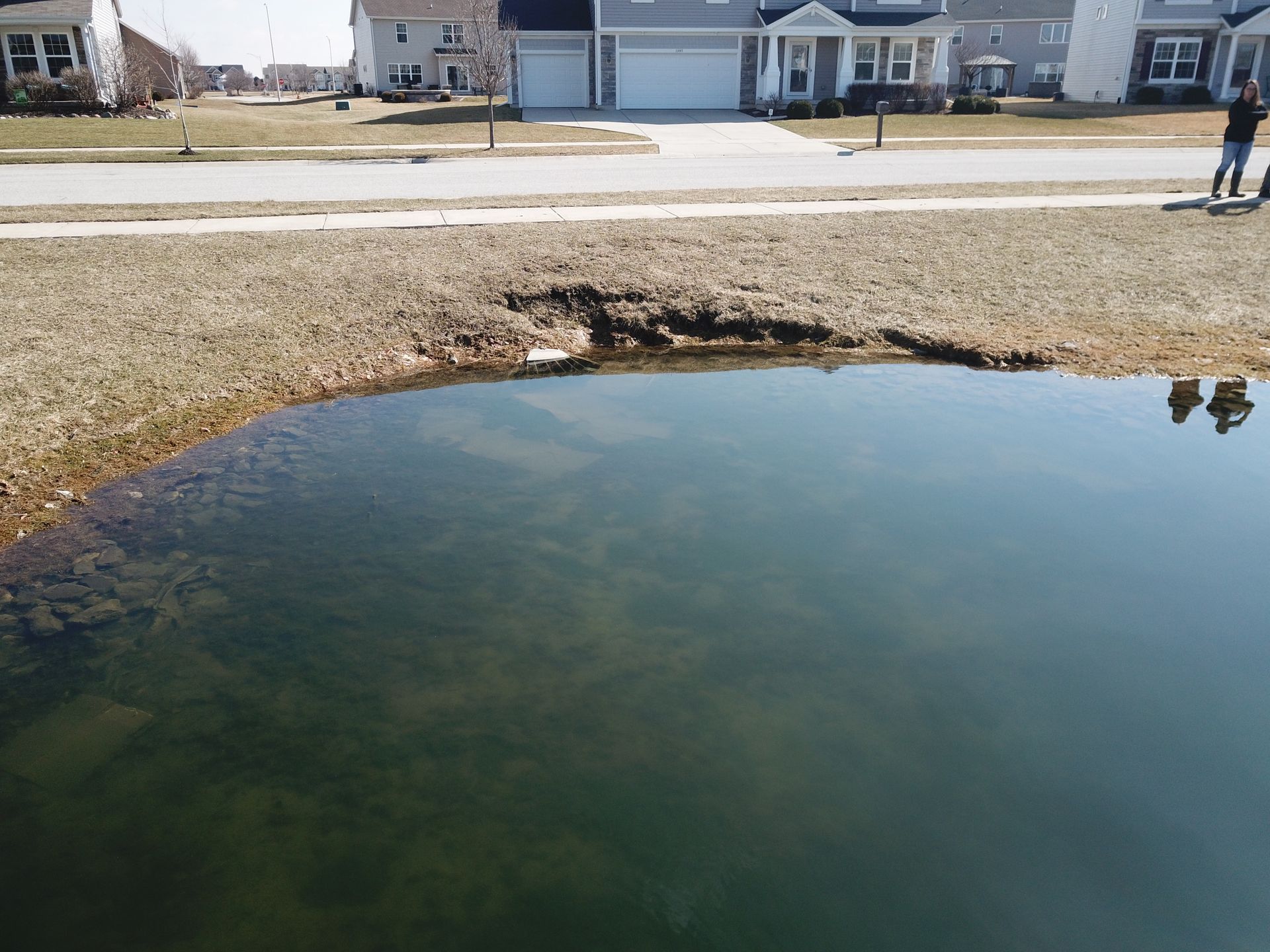 Erosion 2 — Chesterton, IN — Lake & Pond Biologists LLC Erosion — Chesterton, IN — Lake & Pond Biologists LLC
