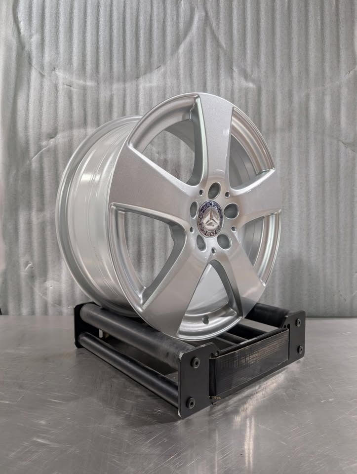 Brand new OEM Mercedes Wheels 17
