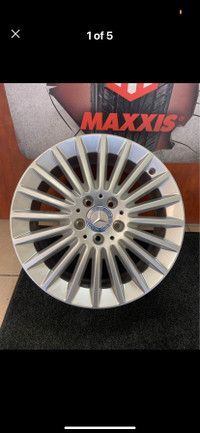CLEARANCE  Brand new OEM Mercedes Wheels 17