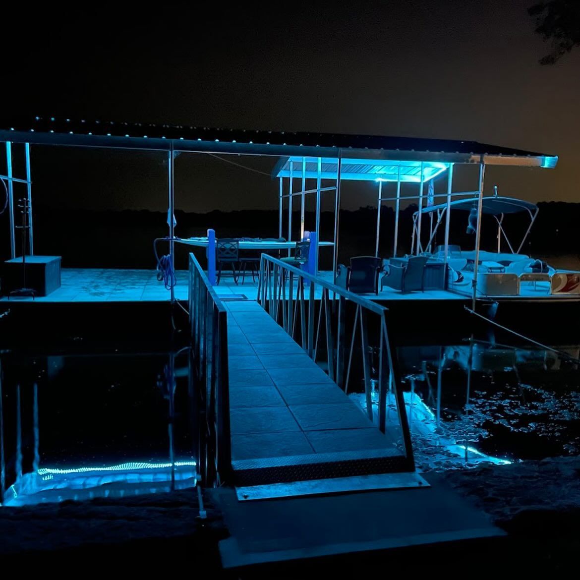 Build Your Dock, Boat Lifts & More in Sugar Creek Lake, MO With Mac's Docks.