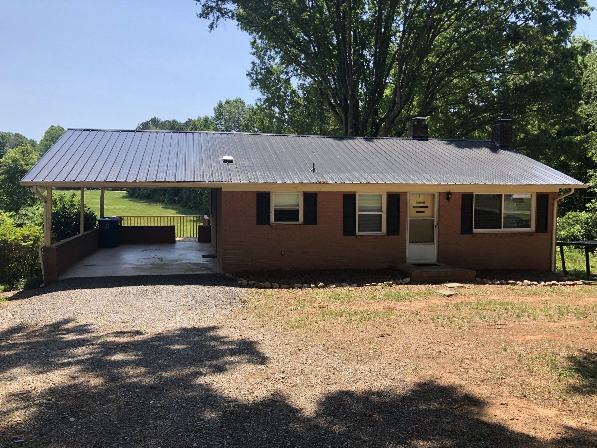 1498 Fork Bixby Road exterior