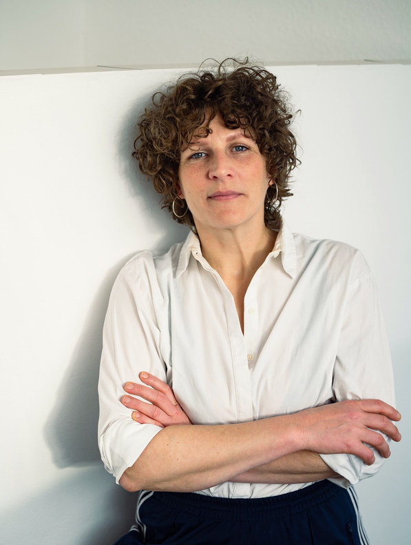 Kathrin Göbel Portrait draussen