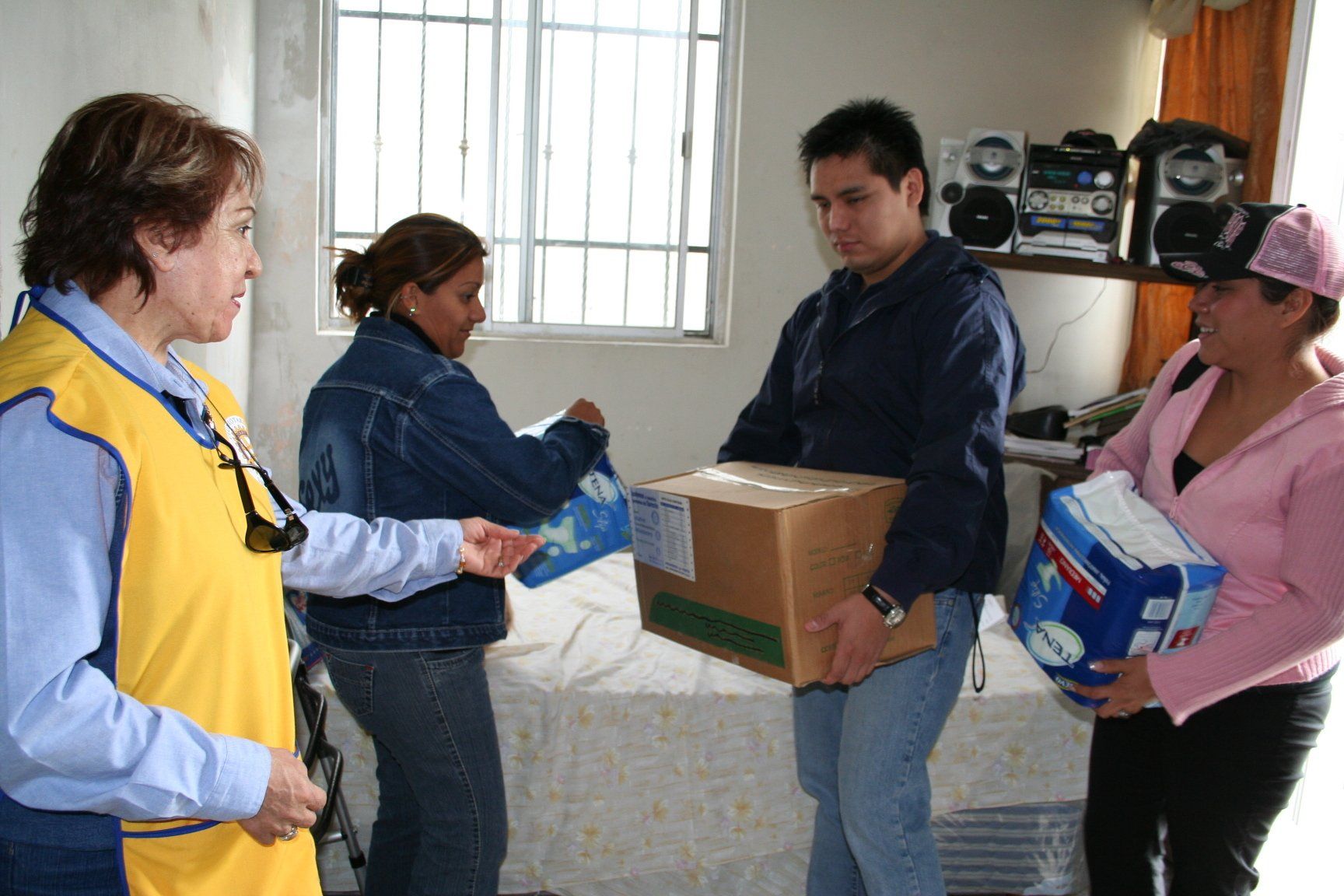 Donación, apoyo social Donación, apoyo social