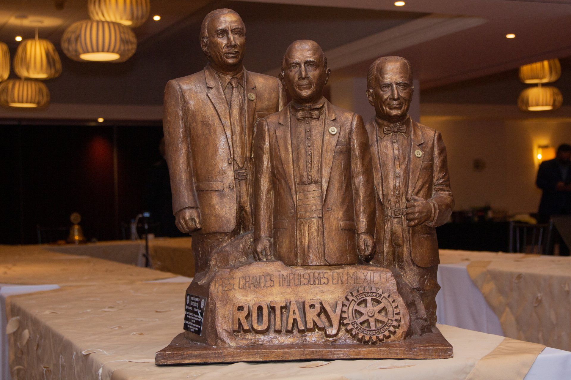 monumento a rotarios mexicanos en club rotario monterrey monumento a rotarios mexicanos en club rotario monterrey