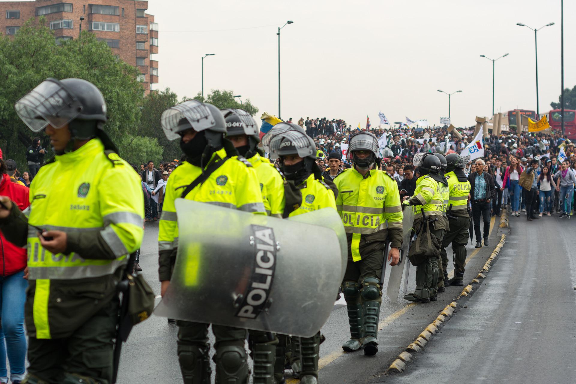 Policía Colombia Protesta Marcha Resistencia Policía Colombia Protesta Marcha Resistencia