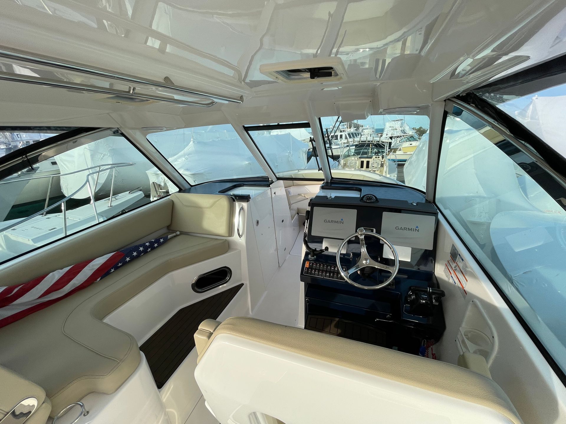 27' Pursuit Complete Detail