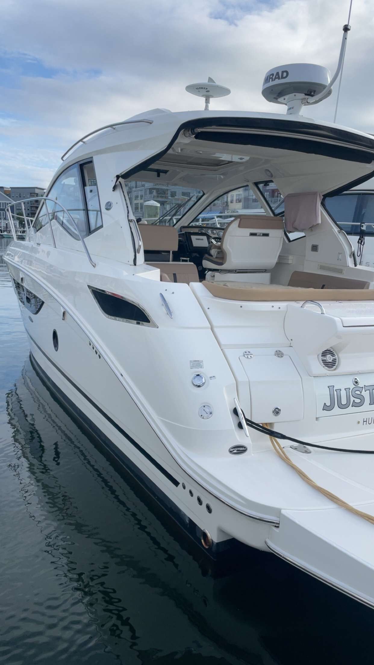Sea Ray Sundancer Detail
