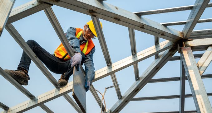 montar estructura de metal para cubierta a precio barato en mondejar, guadalajara
