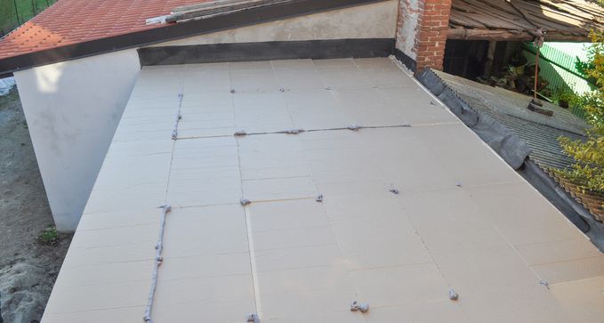 reformar una cubierta e instalar panel sandwich en molina de aragon, guadalajara