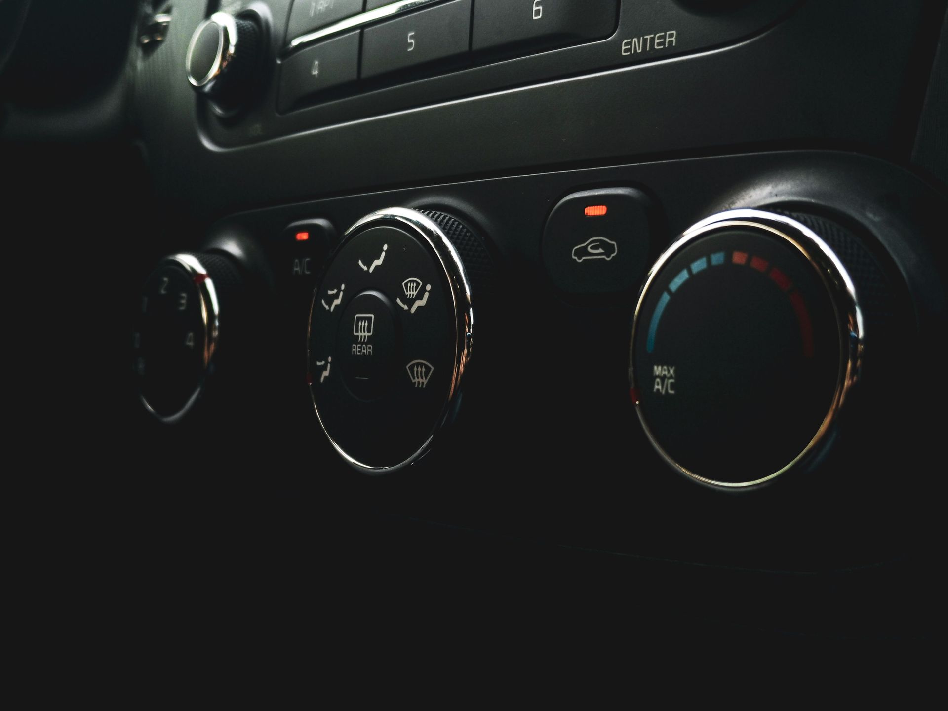 Why Your Car’s A/C Struggles in Nashville Summer Traffic - Import Specialty Service