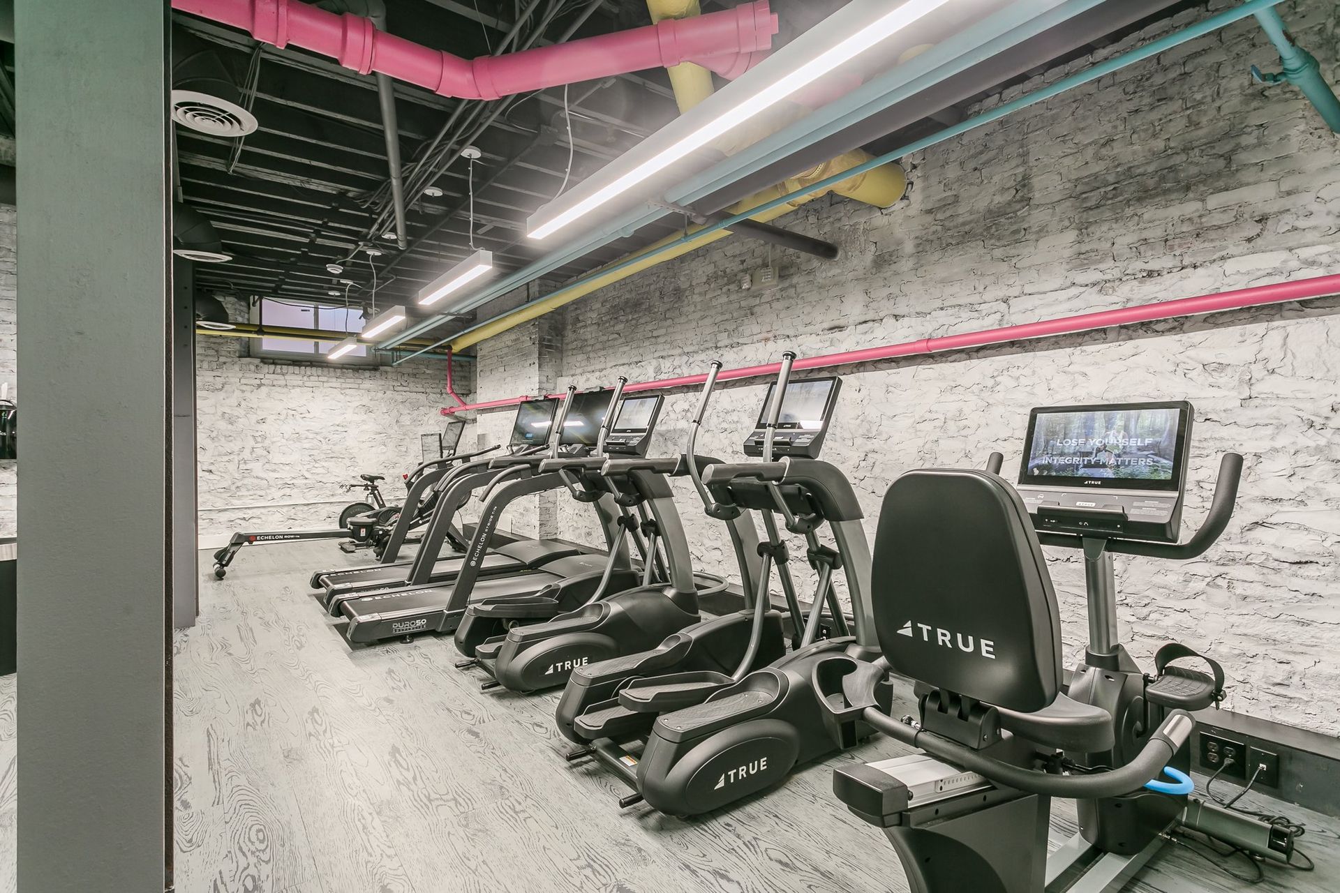 Cardio machines in the Normandie fitness center