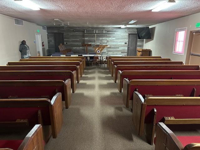 Mt. Sinai Chapel interior and exterior photos