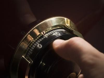 Opening mechanism of a safe