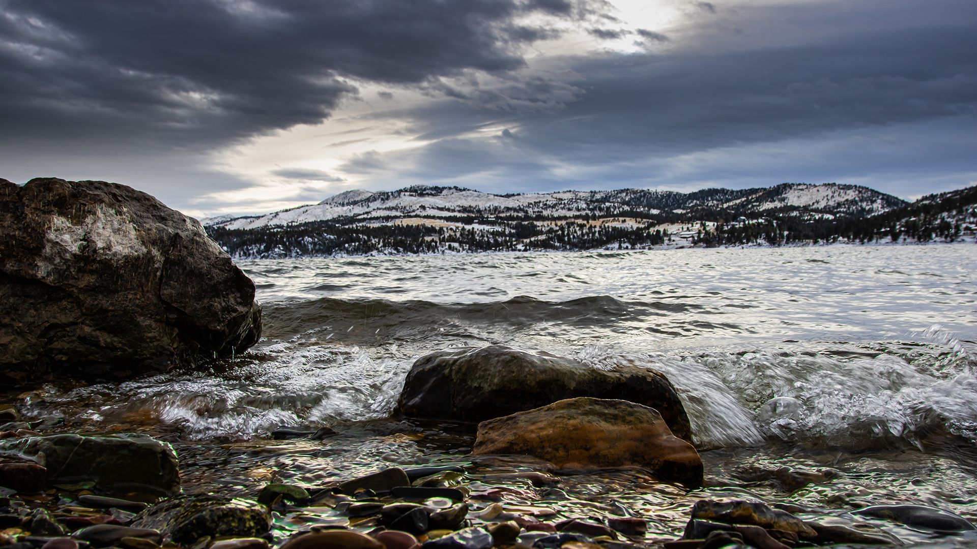 Canyon Ferry Lake