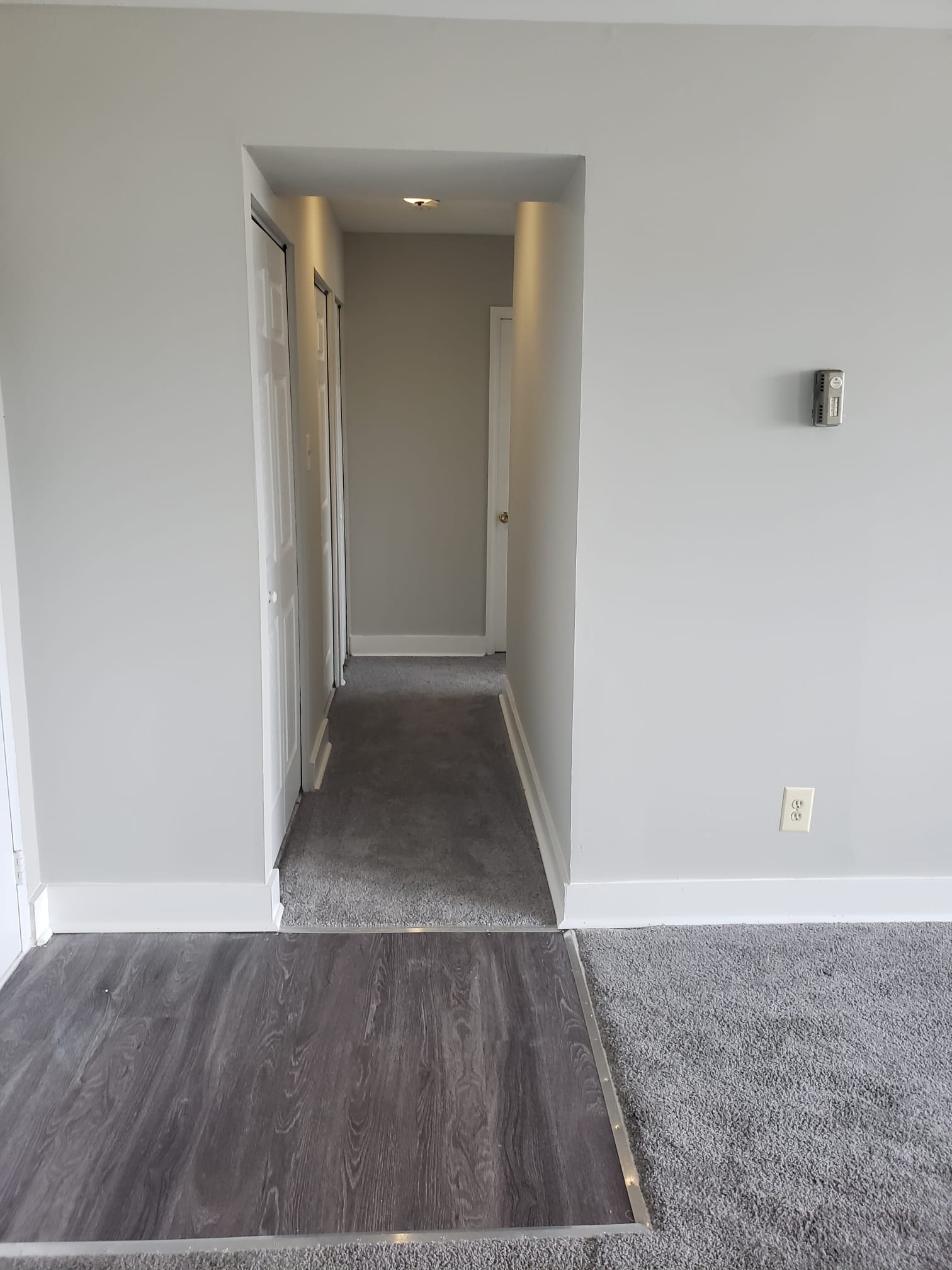 Hallway to bedrooms