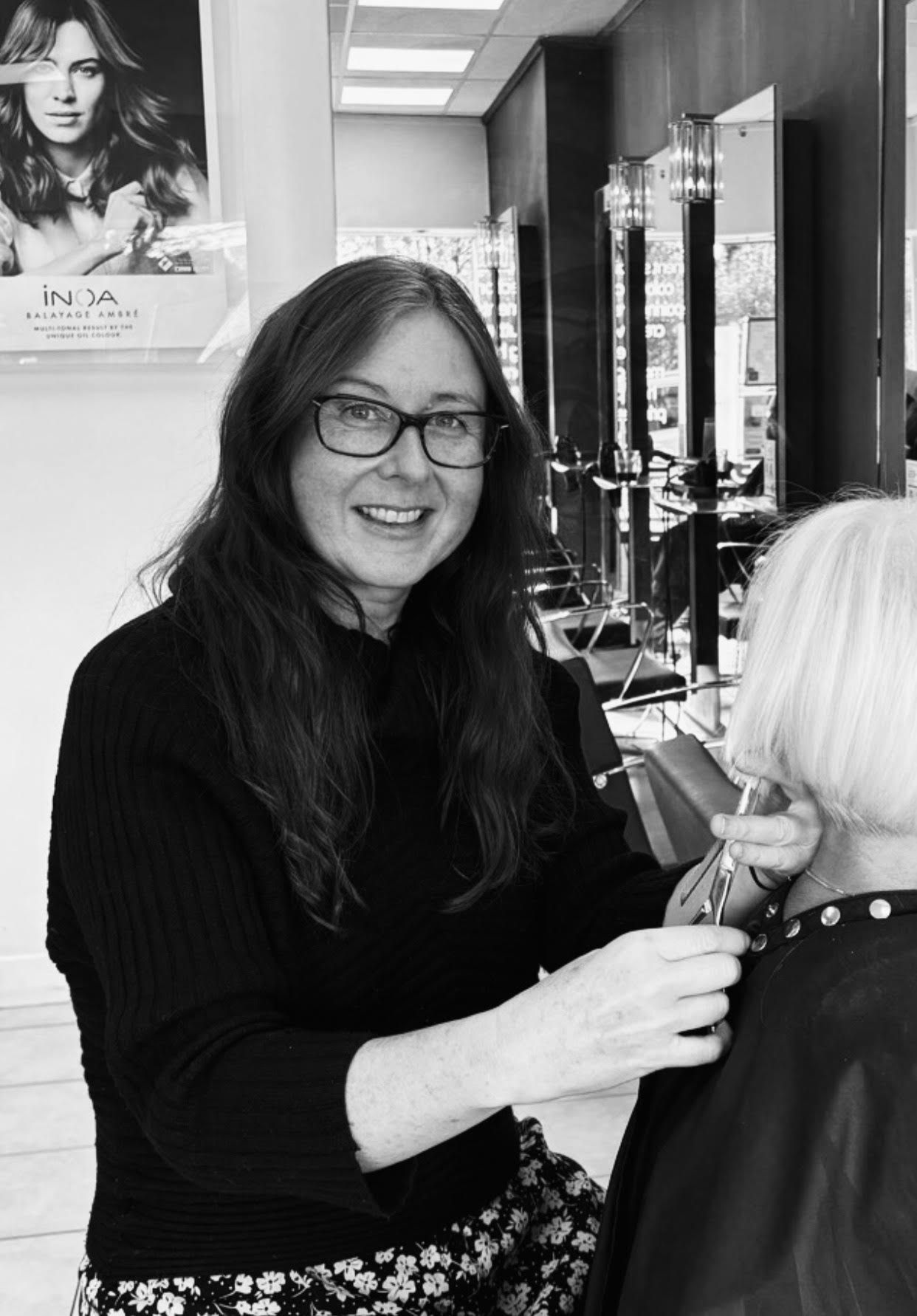 Mutu Hairdressing, competitively priced hair salon in Leeds