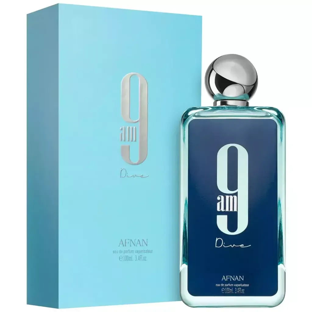 Caja y frasco de perfume azul claro con tapón plateado, etiquetados con el número “9” y “Afnan”.