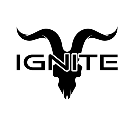 Cráneo de toro estilizado negro con el texto “IGNITE” sobre un fondo blanco.