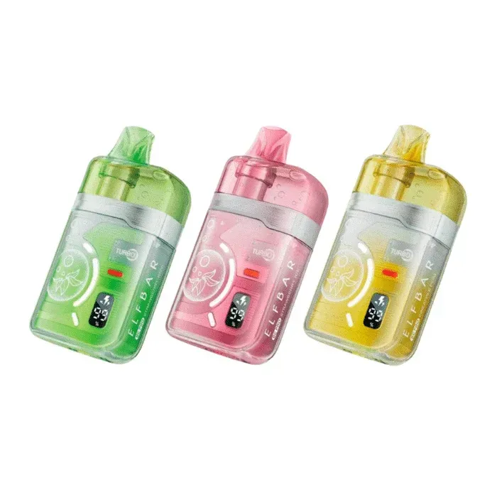 Tres vaporizadores tipo pod transparentes en gris, verde y amarillo sobre un fondo blanco.