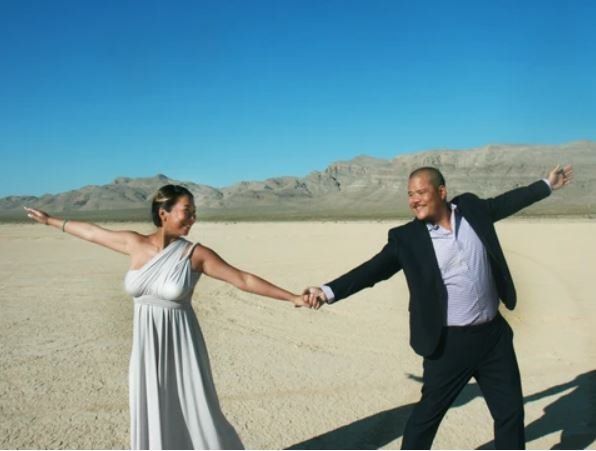 freedive nomad in vegas wedding photo