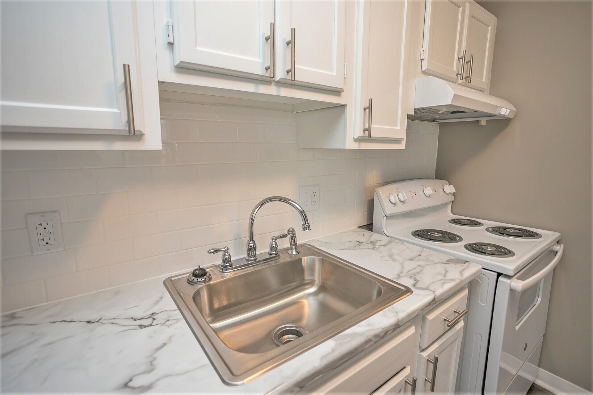 4 Gateway Dr. Euclid, OH 44119