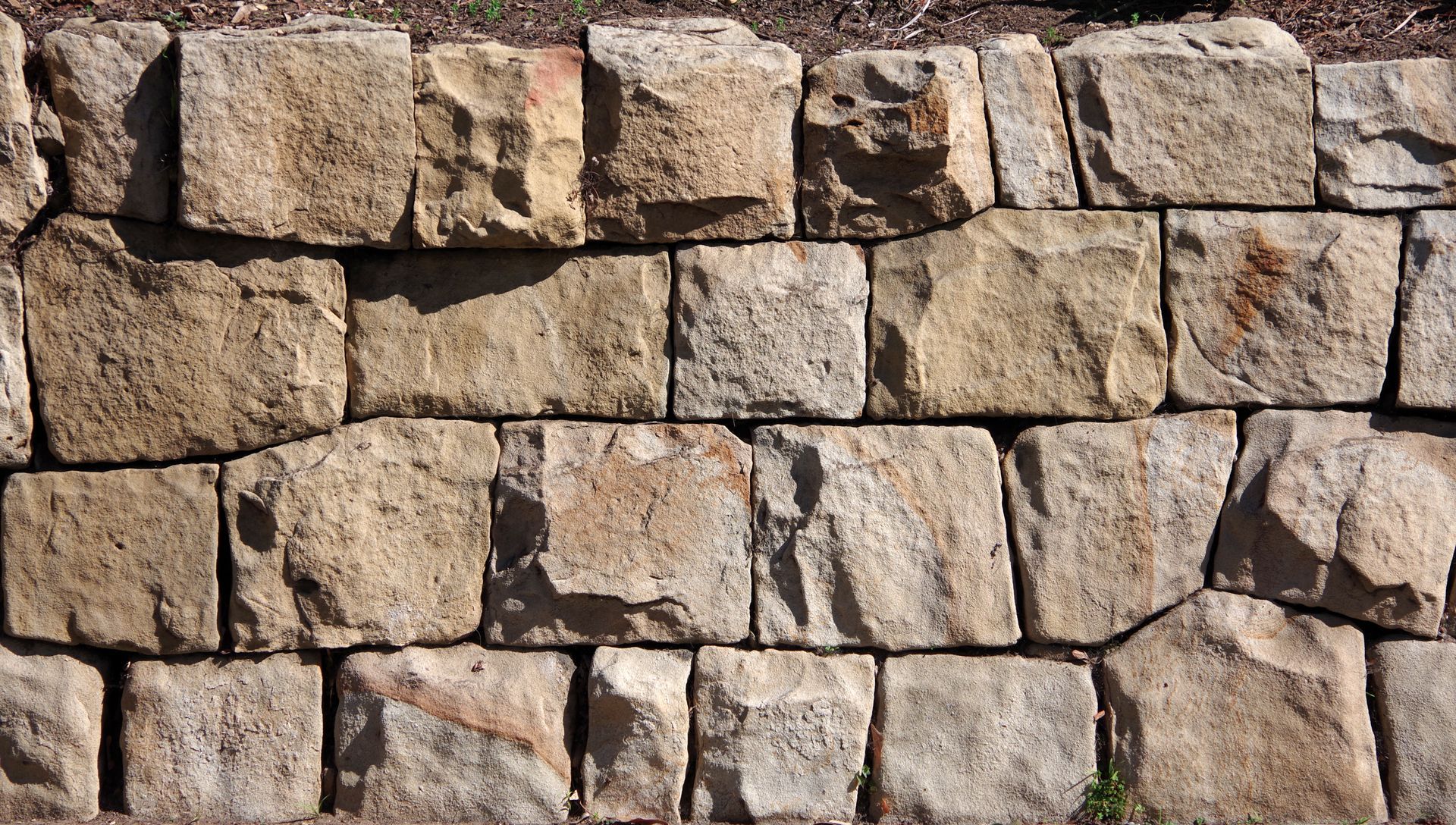 concrete retaining and decorative walls