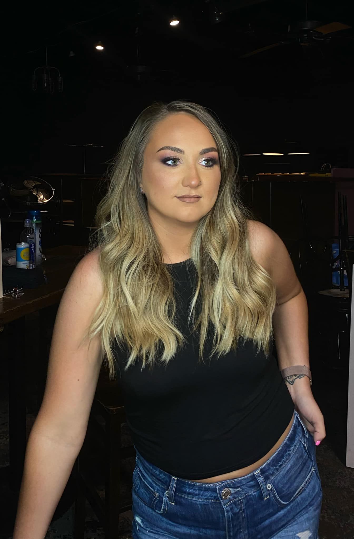 makeup artist