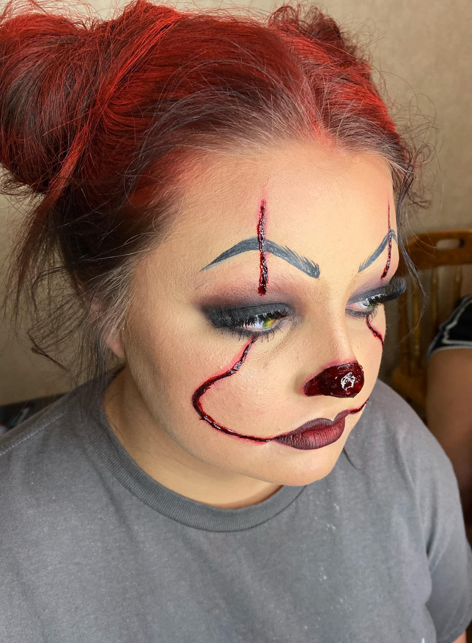 makeup artist