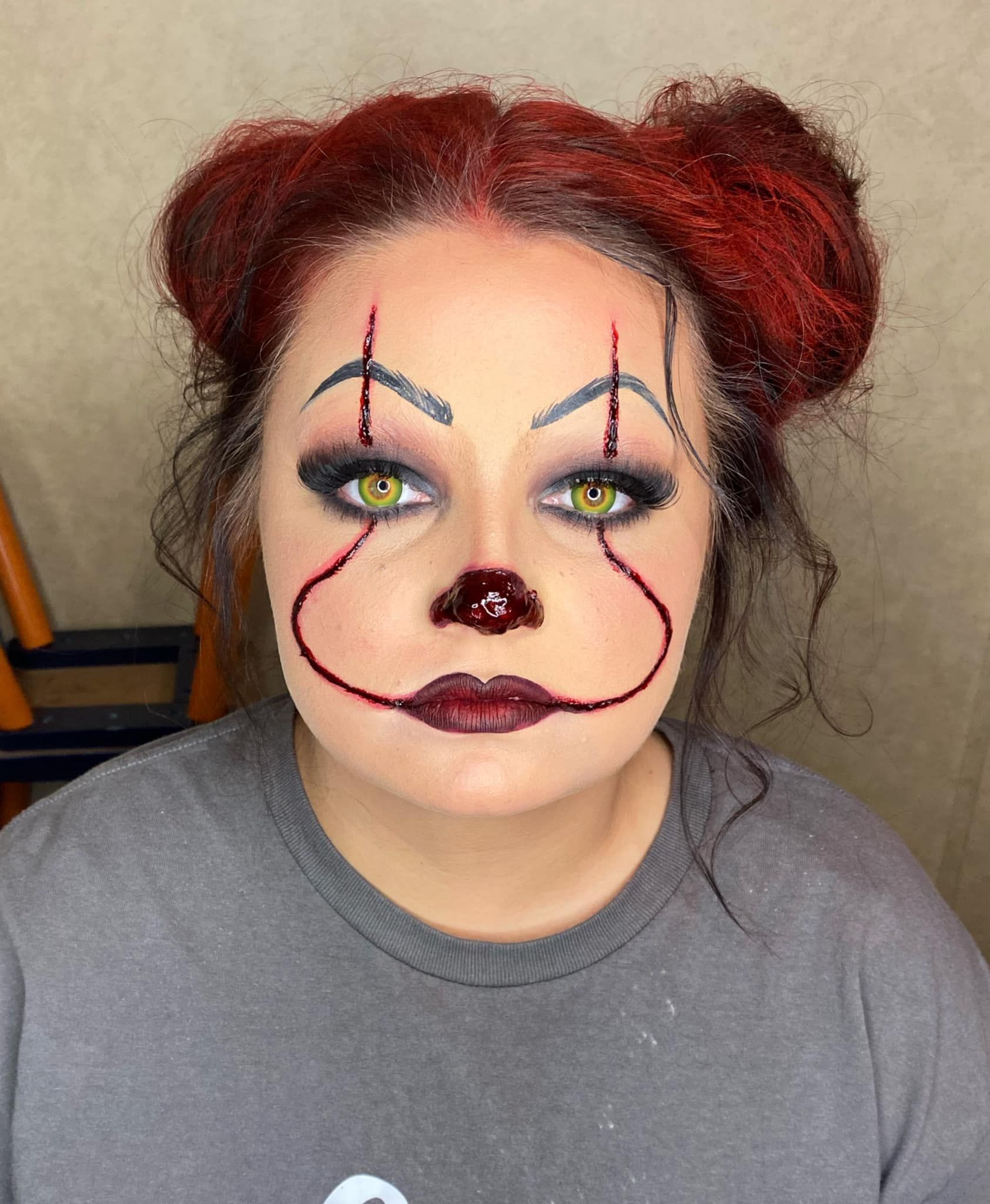makeup artist