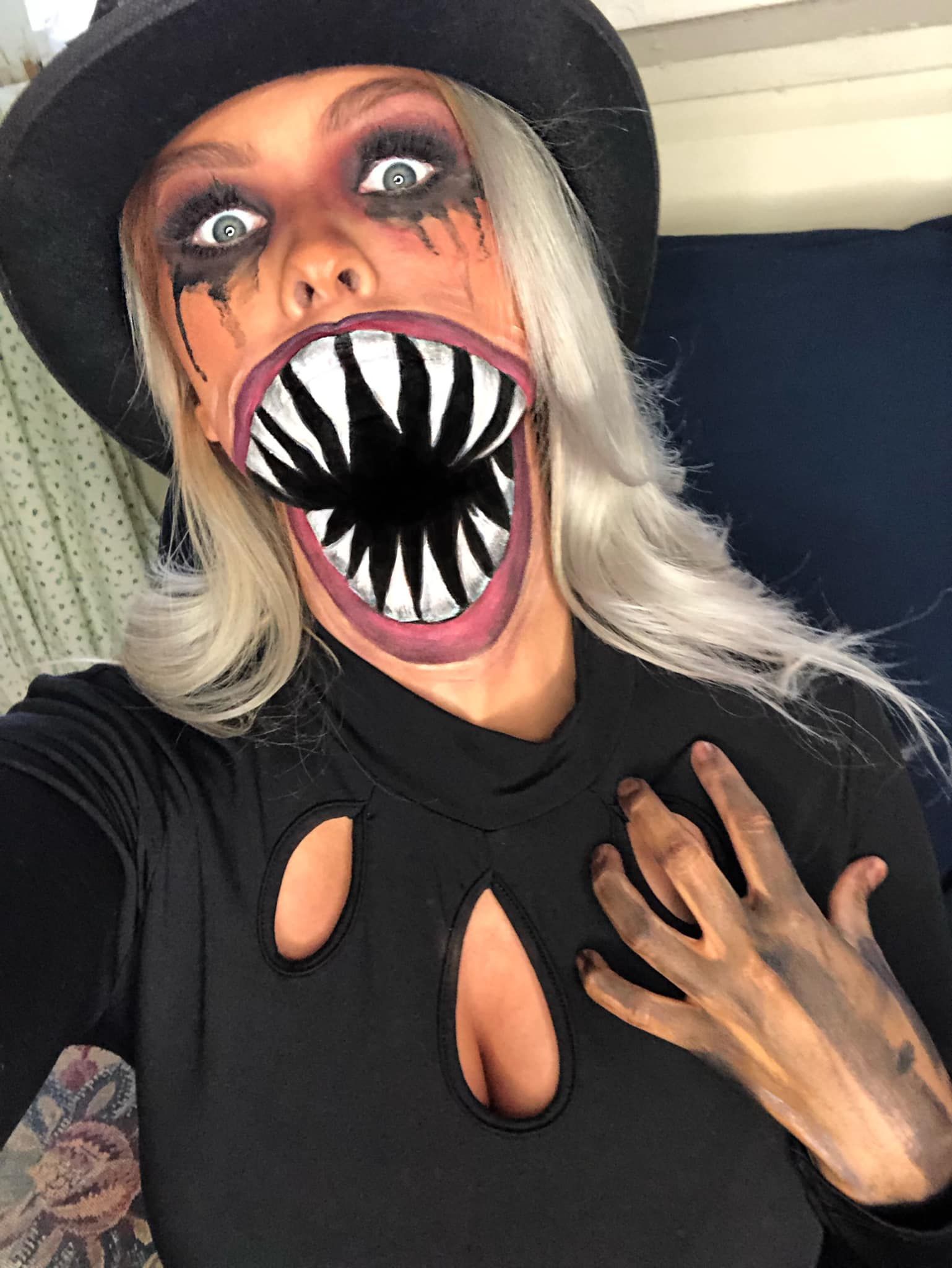 makeup artist