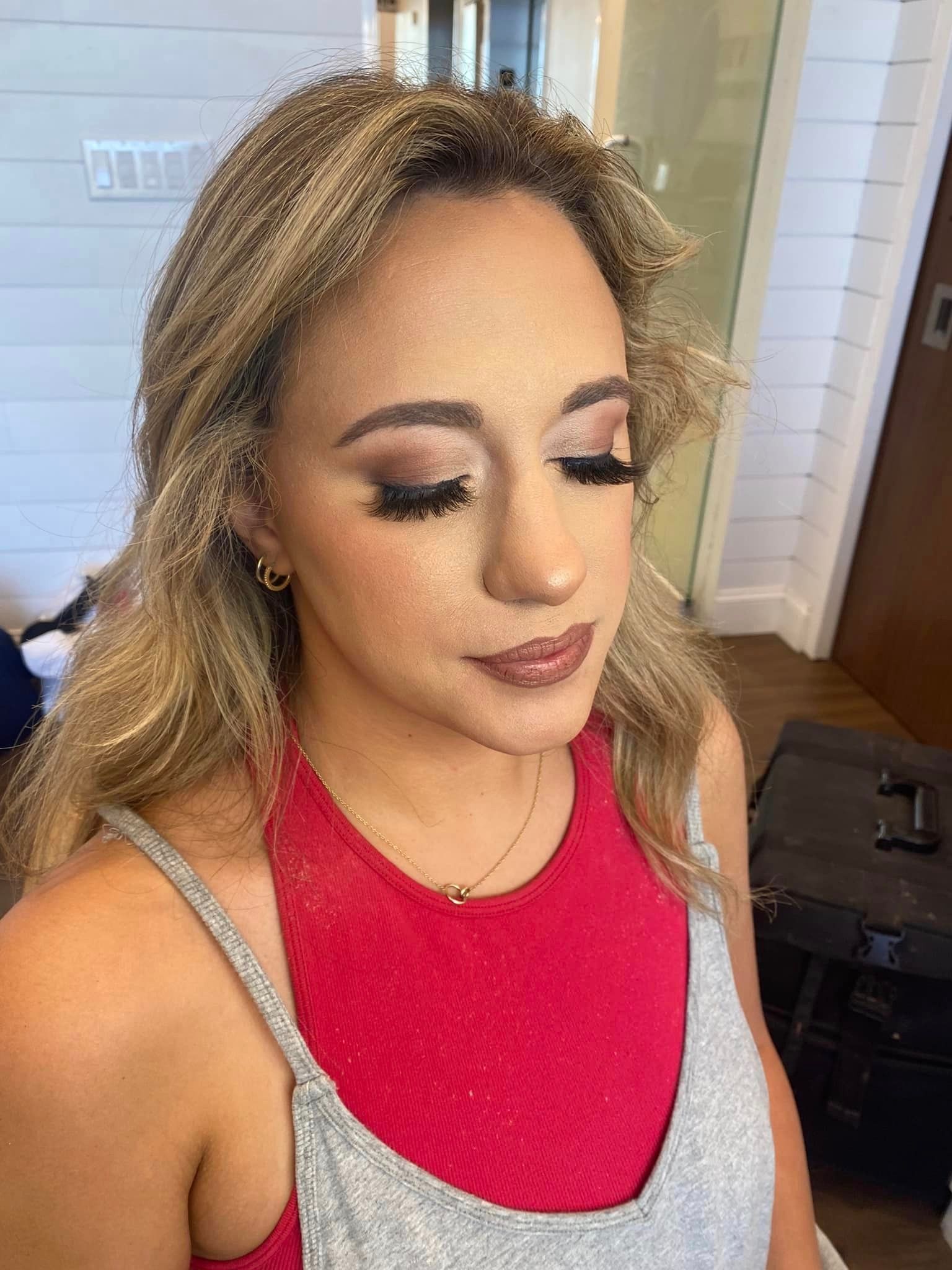 makeup artist