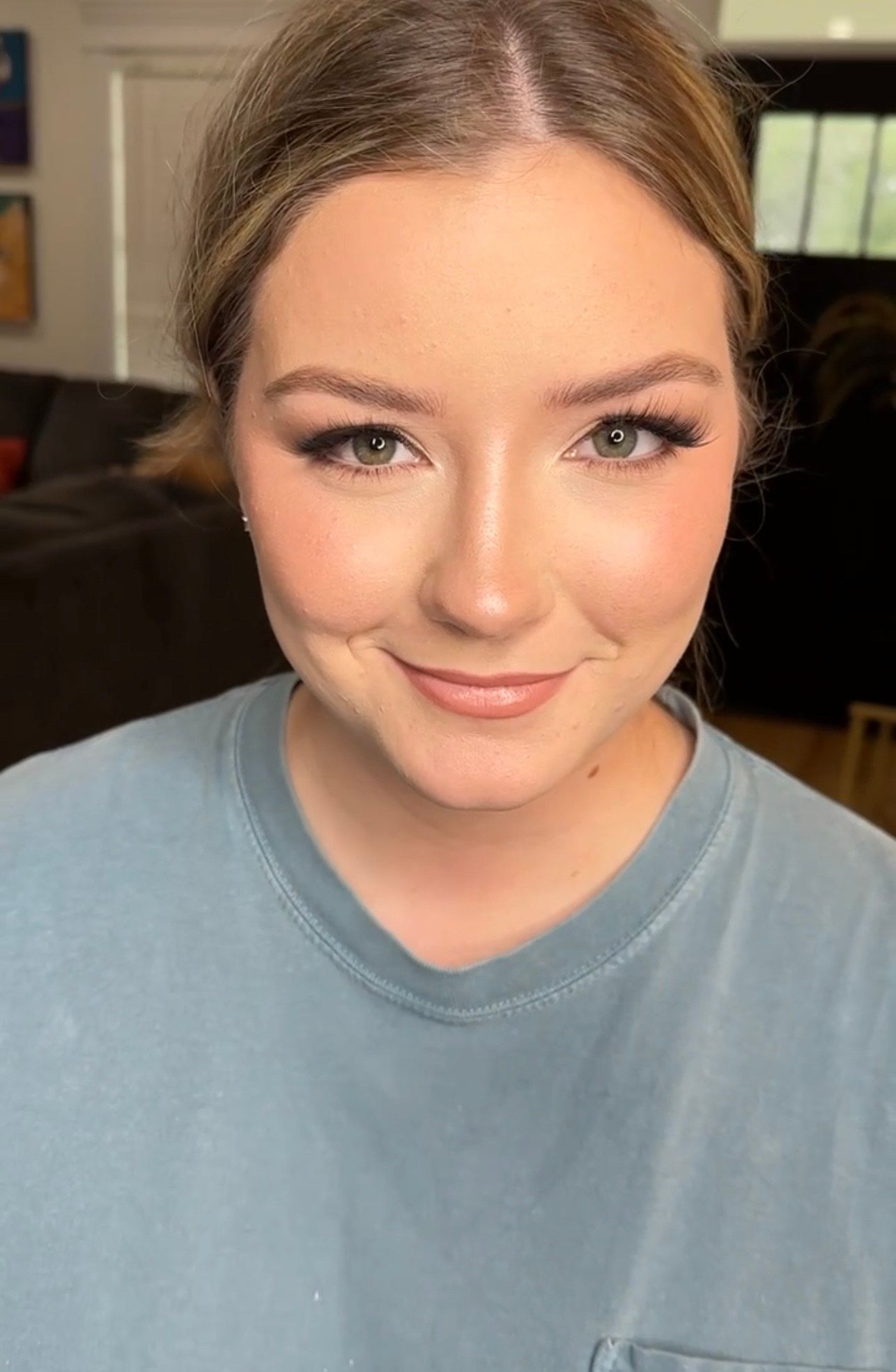 makeup artist