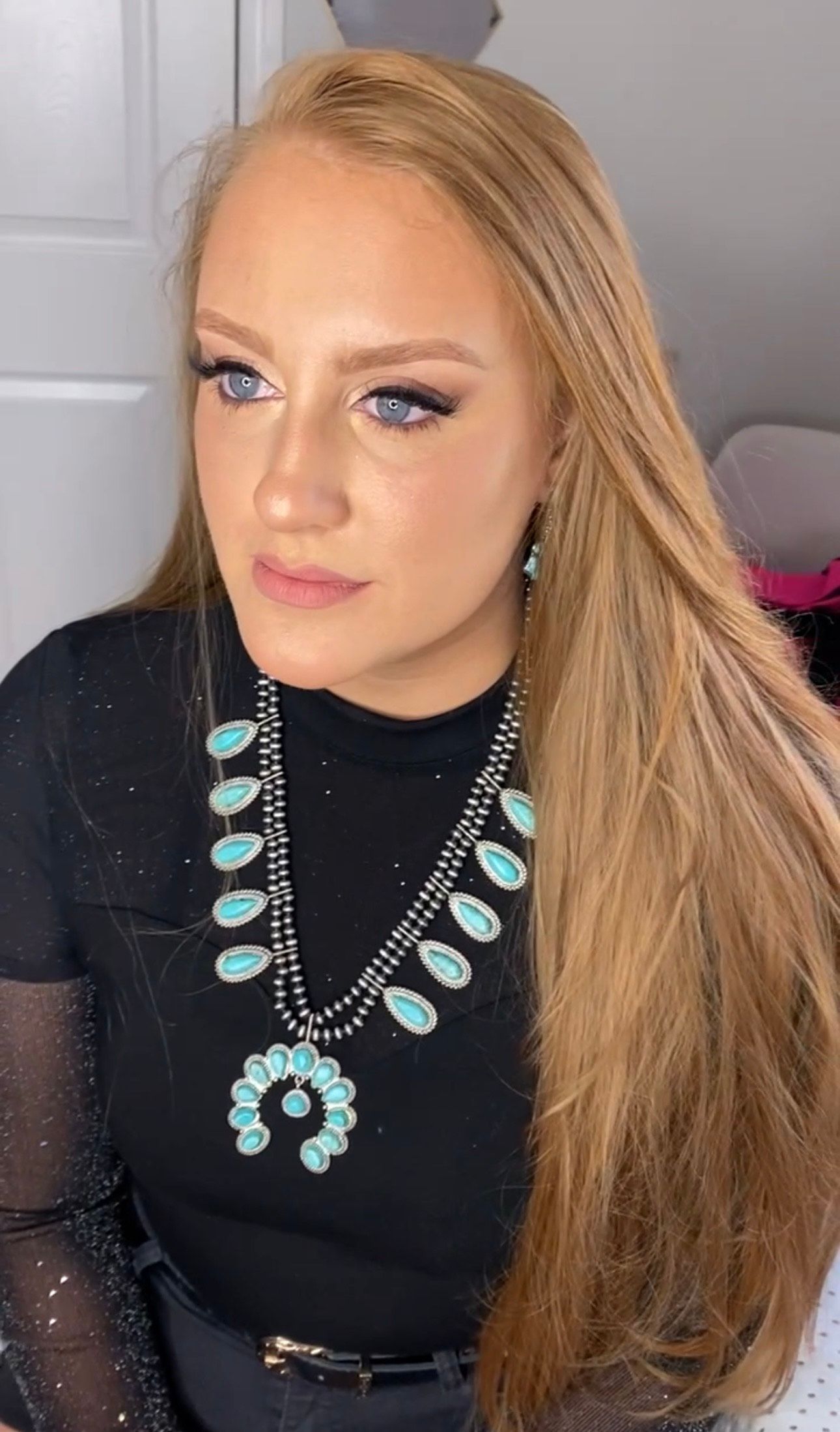 makeup artist