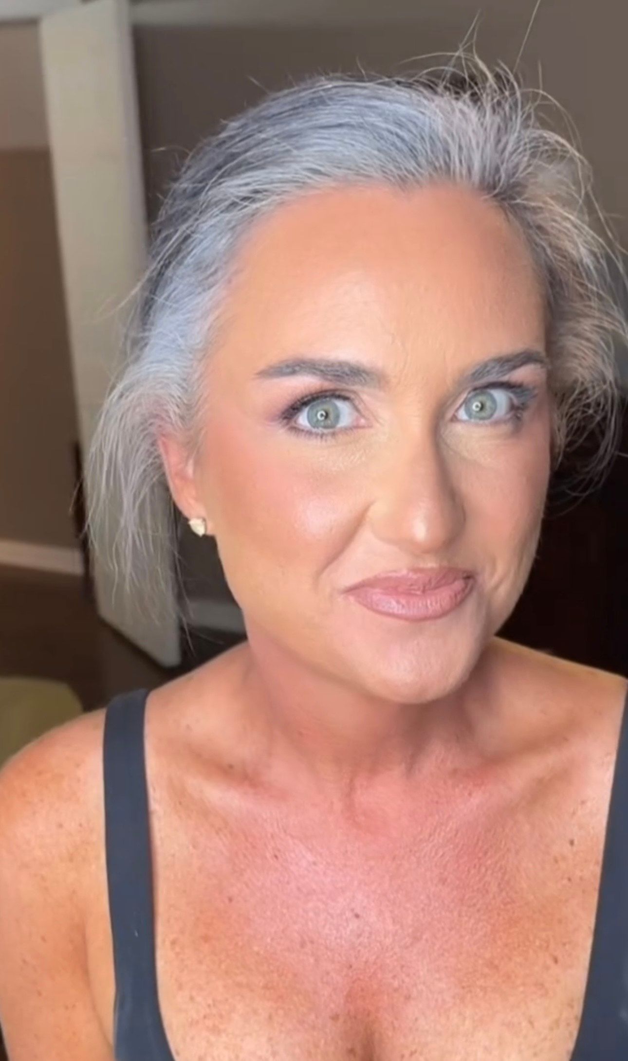 makeup artist