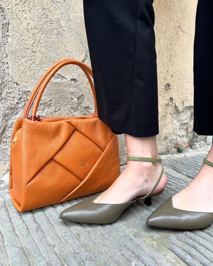 borsa media terra bruciata