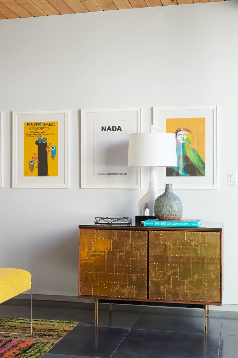 Bedroom of a house in Palm Springs designed by Dakota DesignWorks