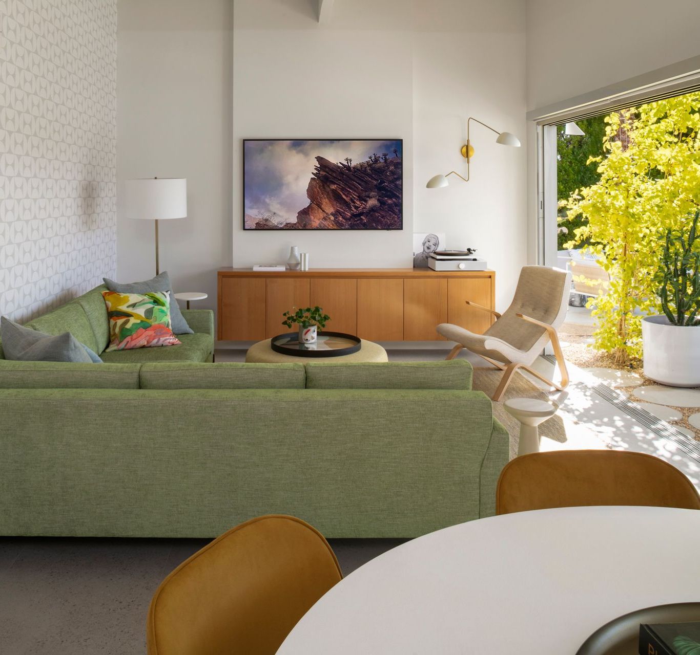 after of palm springs remodel completed by Dakota DesignWorks