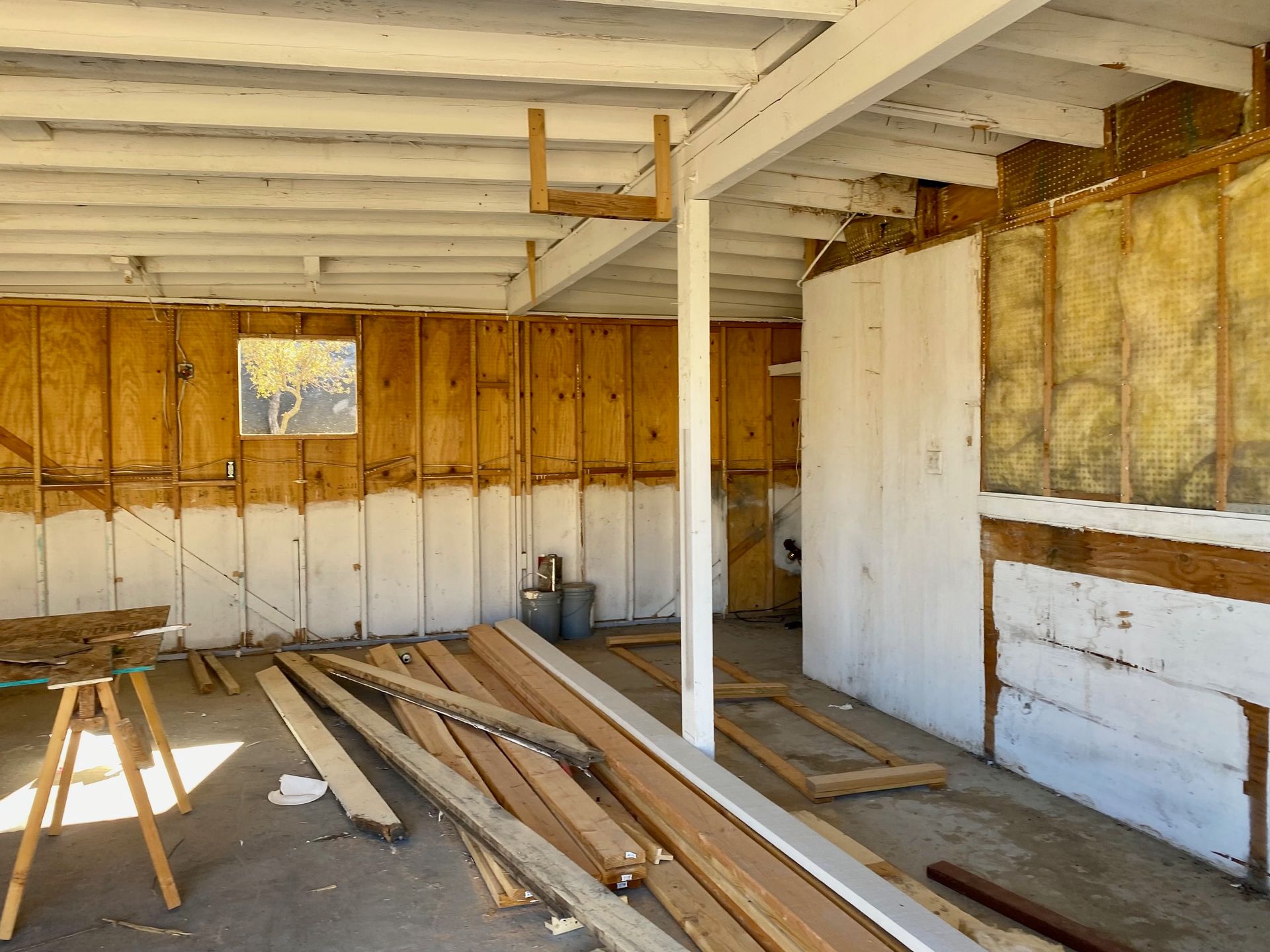 before of palm springs remodel completed by Dakota DesignWorks