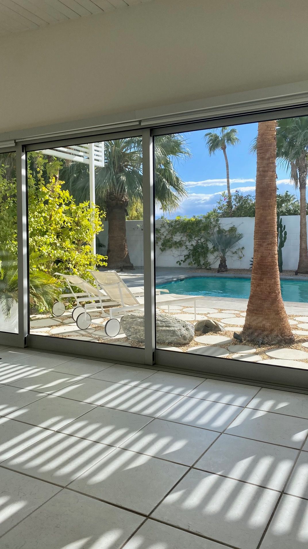 before of palm springs remodel completed by Dakota DesignWorks