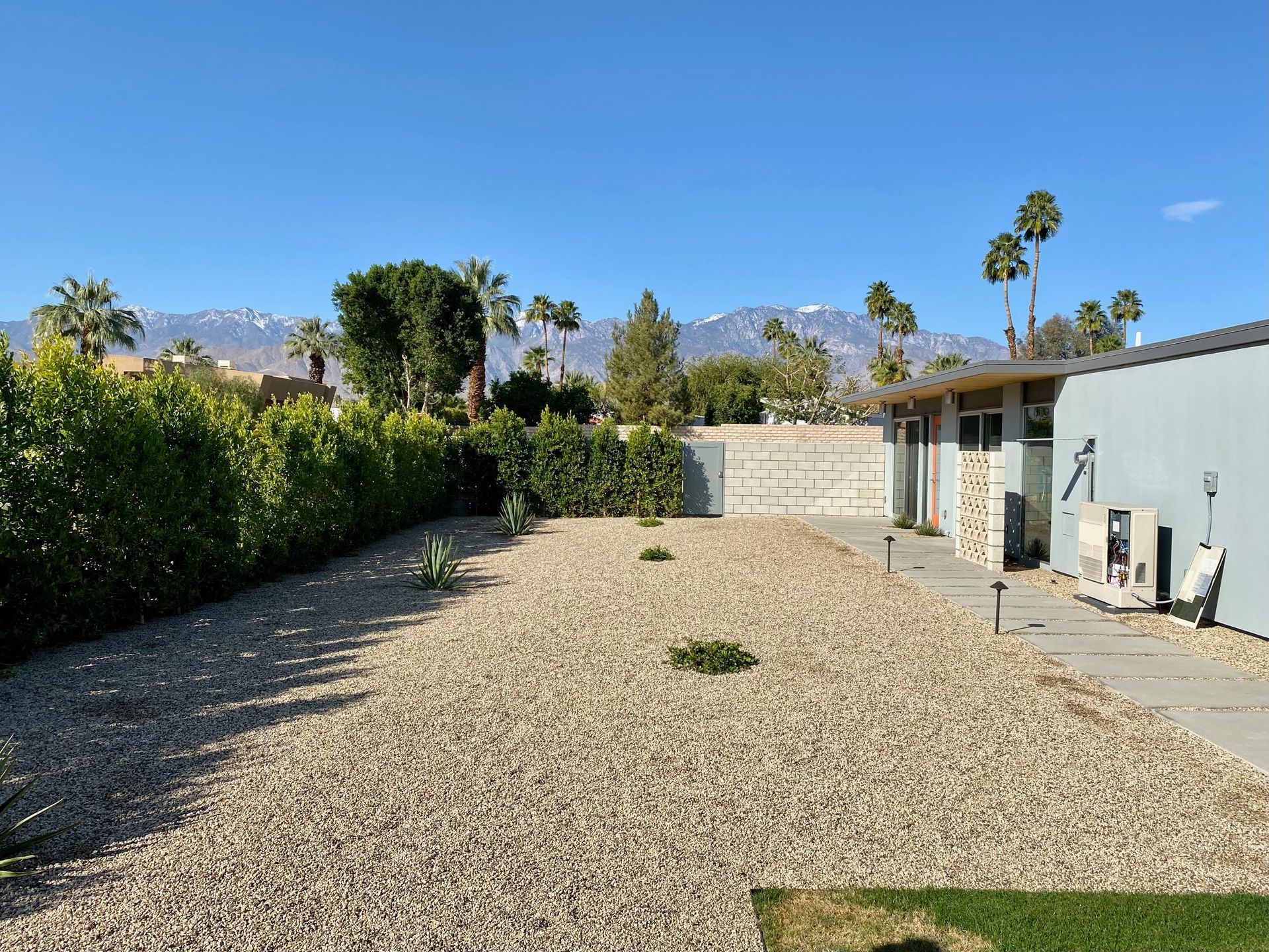 before of palm springs remodel completed by Dakota DesignWorks