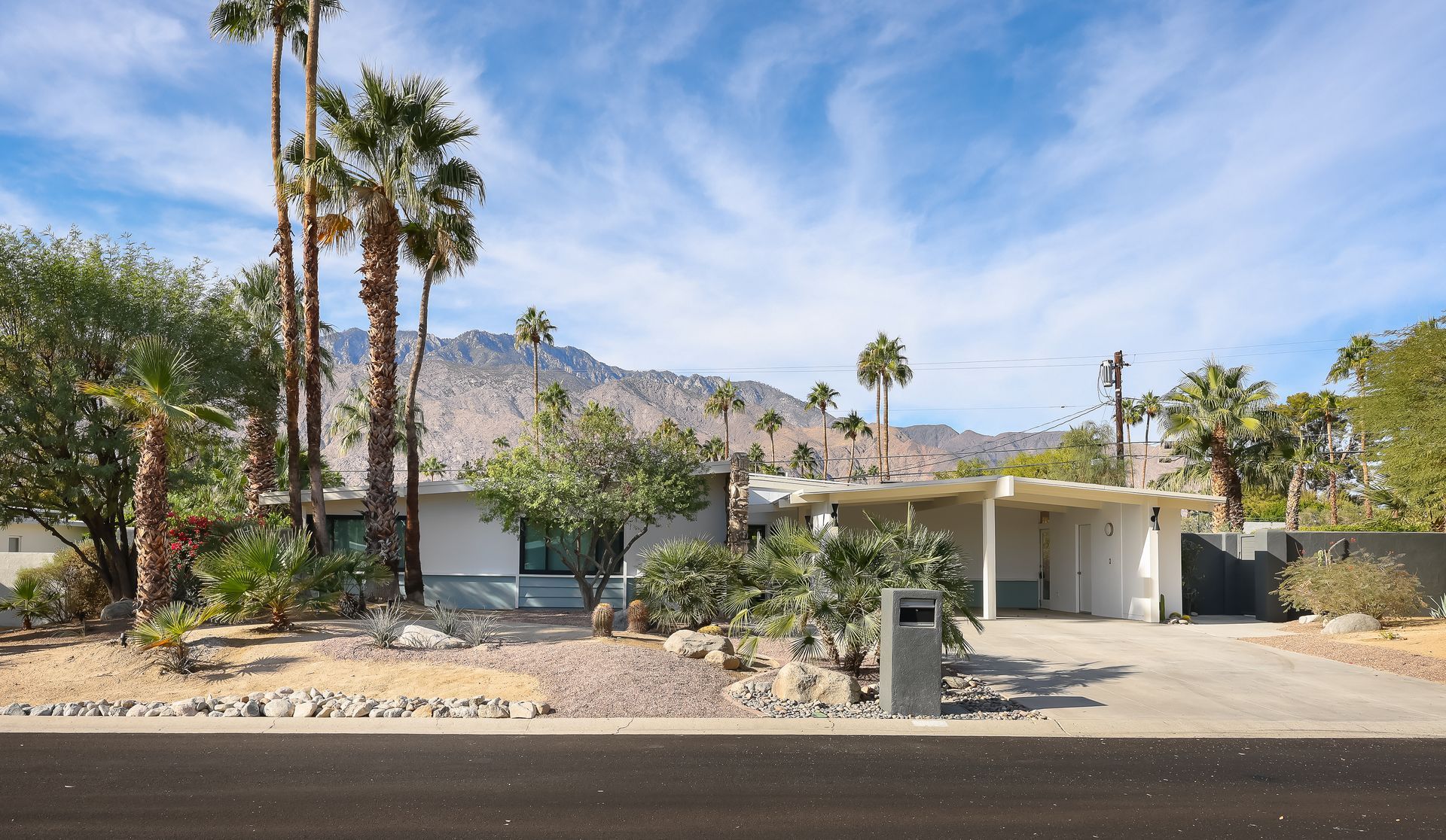 after of palm springs remodel completed by Dakota DesignWorks