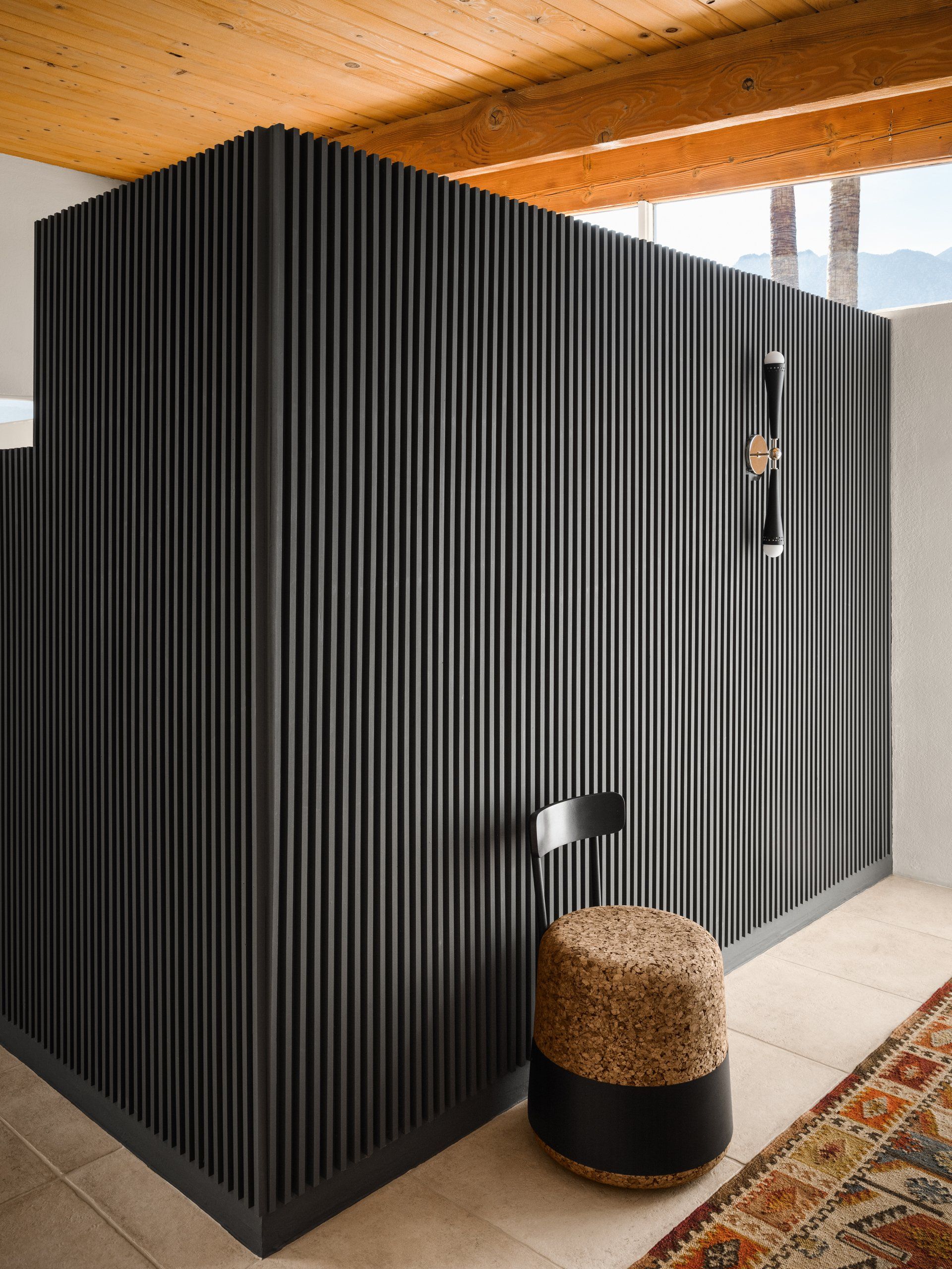 Entry Way in Palm Springs designed by Dakota DesignWorks