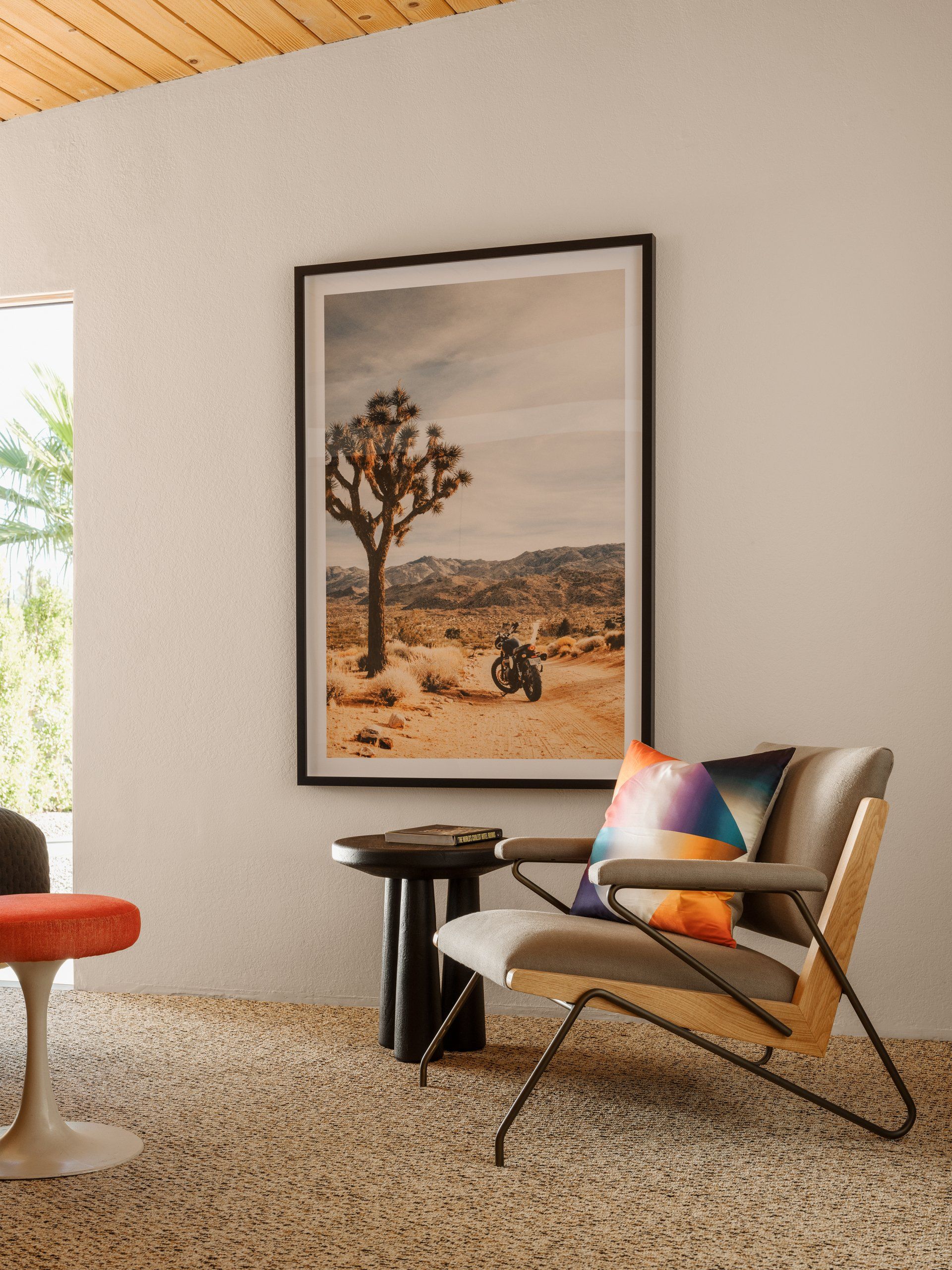 bedroom in Palm Springs designed by Dakota DesignWorks